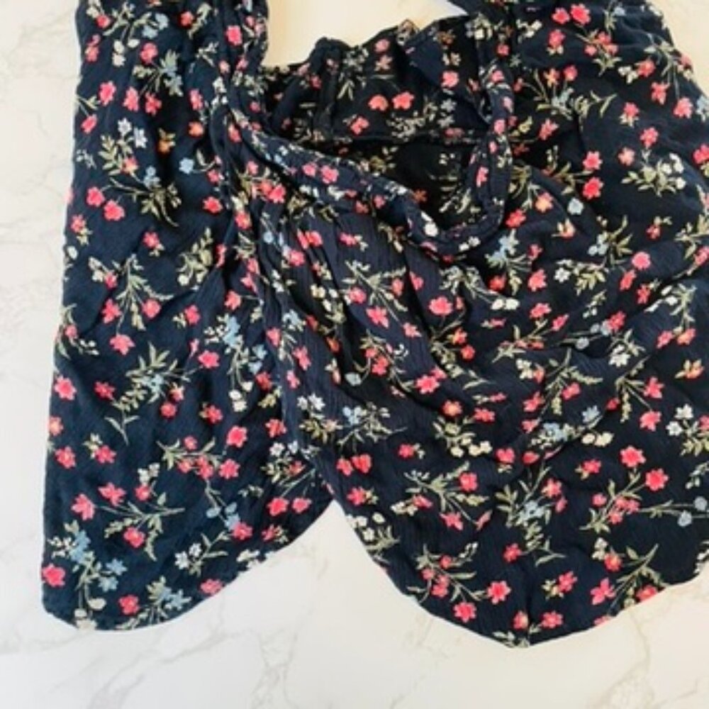 American Eagle Black Floral Butterfly Style Gauzy Cotton Flowy Drawstring Shorts - Picture 3 of 10